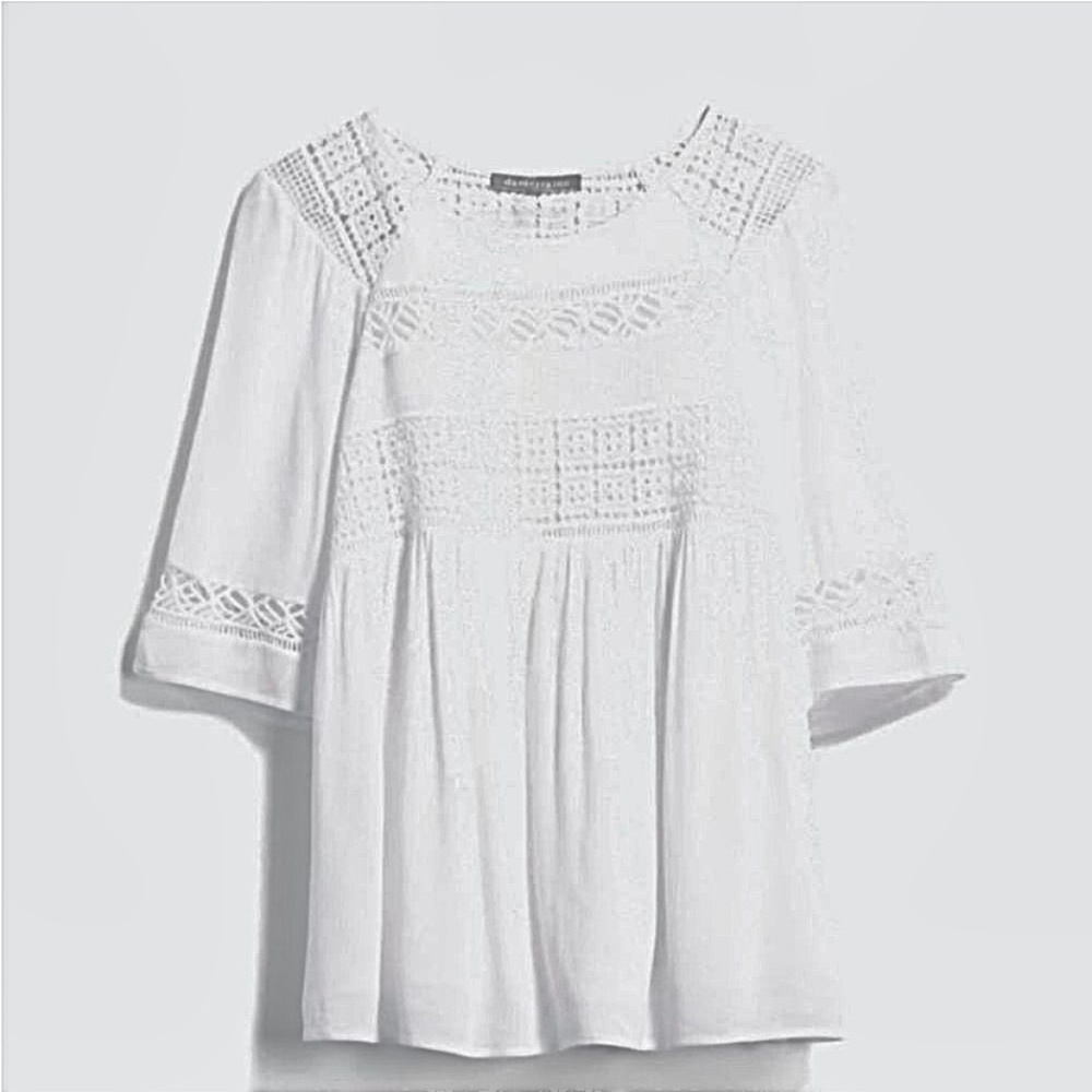 Pale Sky (StitchFix) white crochet detail/ lined Sz M & L